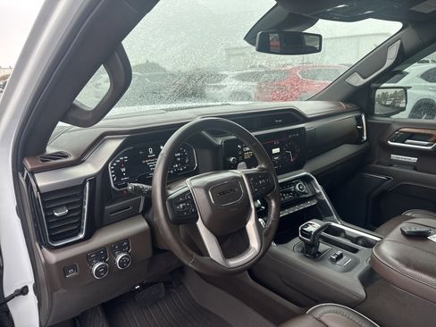 Used 2023 GMC Sierra 1500 Denali image 9