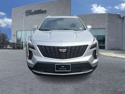 Used 2021 Cadillac XT4 Premium Luxury w/ Technology Package image 2