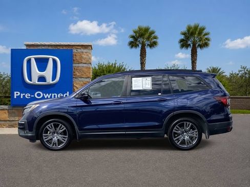 Certified 2022 Honda Pilot Sport image 3