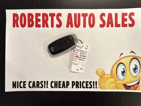 Used 2024 Nissan Pathfinder S image 21