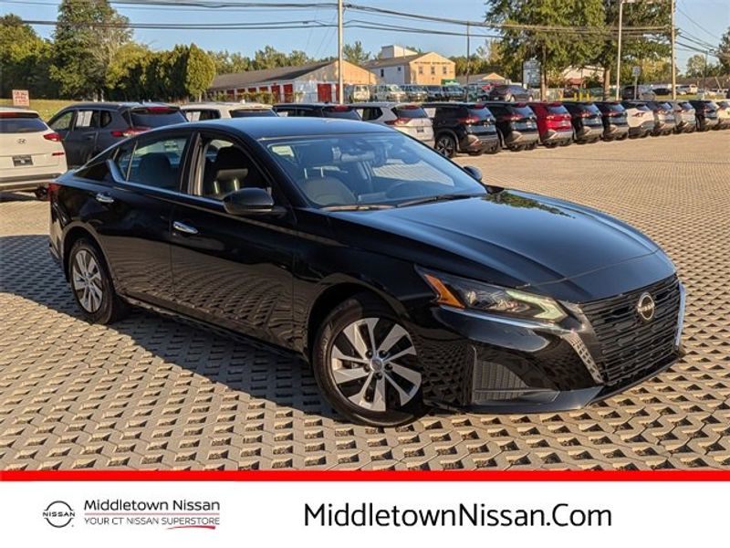 Certified 2023 Nissan Altima 2.5 S image 1