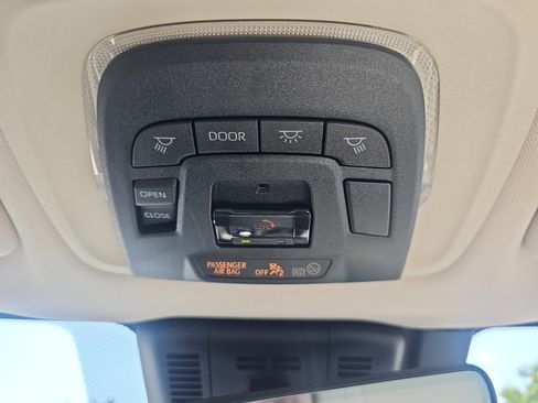 Used 2023 Toyota Crown AWD/4WD image 29