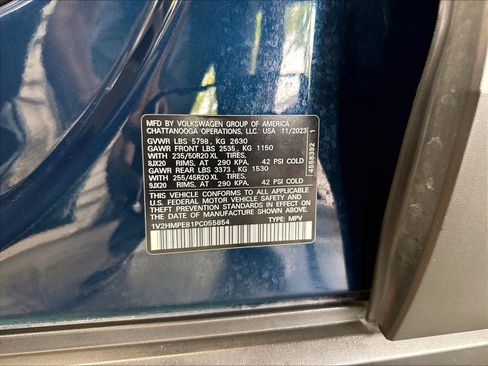 Used 2023 Volkswagen ID.4 Pro S Plus RWD image 22