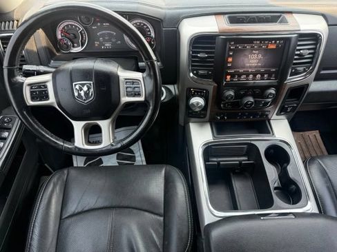Used 2017 RAM 1500 Laramie w/ Convenience Group AWD/4WD image 3