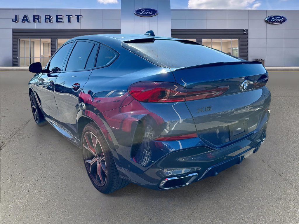 Used 2022 BMW X6 xDrive40i w/ M Sport Package AWD/4WD image 3
