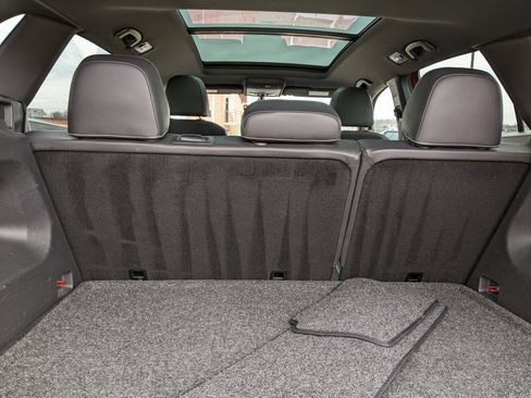 Certified 2020 Volkswagen Atlas Cross Sport SE image 27