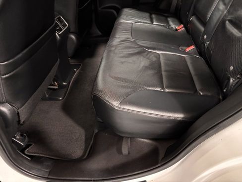 Used 2016 Honda CR-V Touring image 19