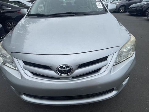 Used 2011 Toyota Corolla LE FWD image 1