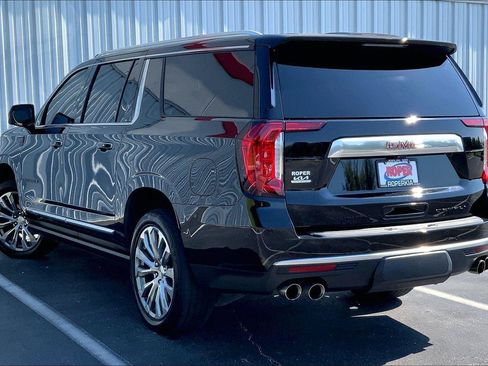 Used 2023 GMC Yukon XL Denali w/ Denali Reserve Package AWD/4WD image 10