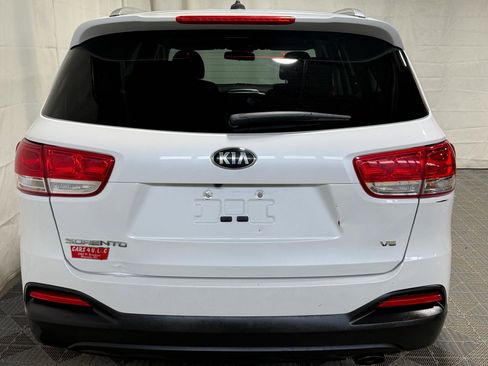 Used 2018 Kia Sorento LX AWD/4WD image 7