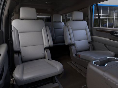 New 2026 Chevrolet Suburban LT w/ Comfort Package image 17