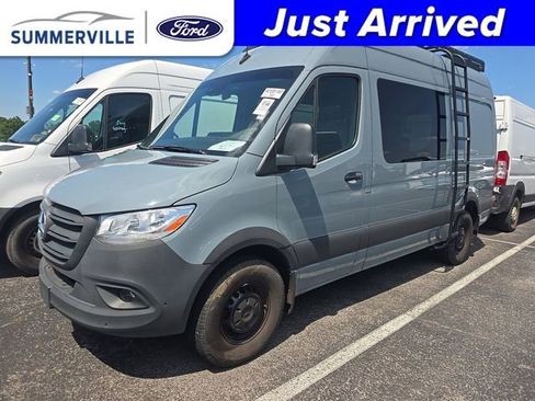 Used 2023 Mercedes-Benz Sprinter 2500 image 1