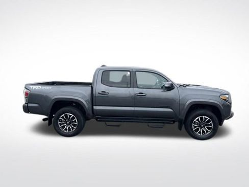 Used 2023 Toyota Tacoma TRD Sport w/ Technology Package RWD image 12
