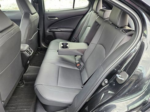 Used 2024 Lexus UX 250h 250h Premium image 21