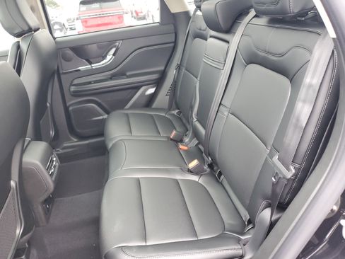 New 2026 Lincoln Corsair Premiere image 28