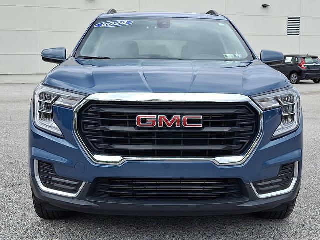 Used 2024 GMC Terrain SLE w/ Driver Convenience Package AWD/4WD image 5