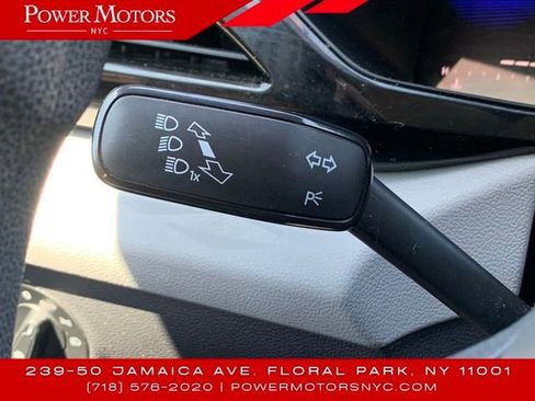 Used 2022 Volkswagen Taos S image 39