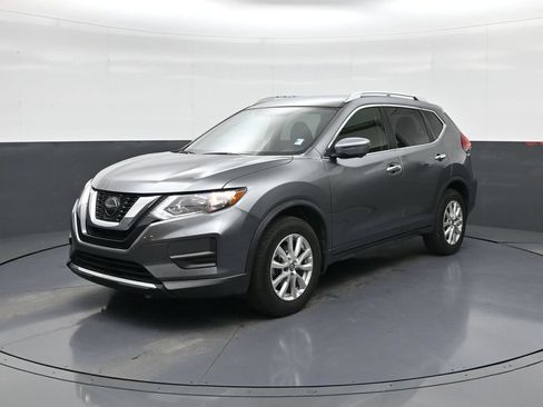 Used 2018 Nissan Rogue SV w/ Premium Package AWD/4WD image 3