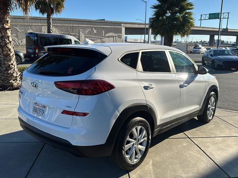 Used 2020 Hyundai Tucson SE image 6
