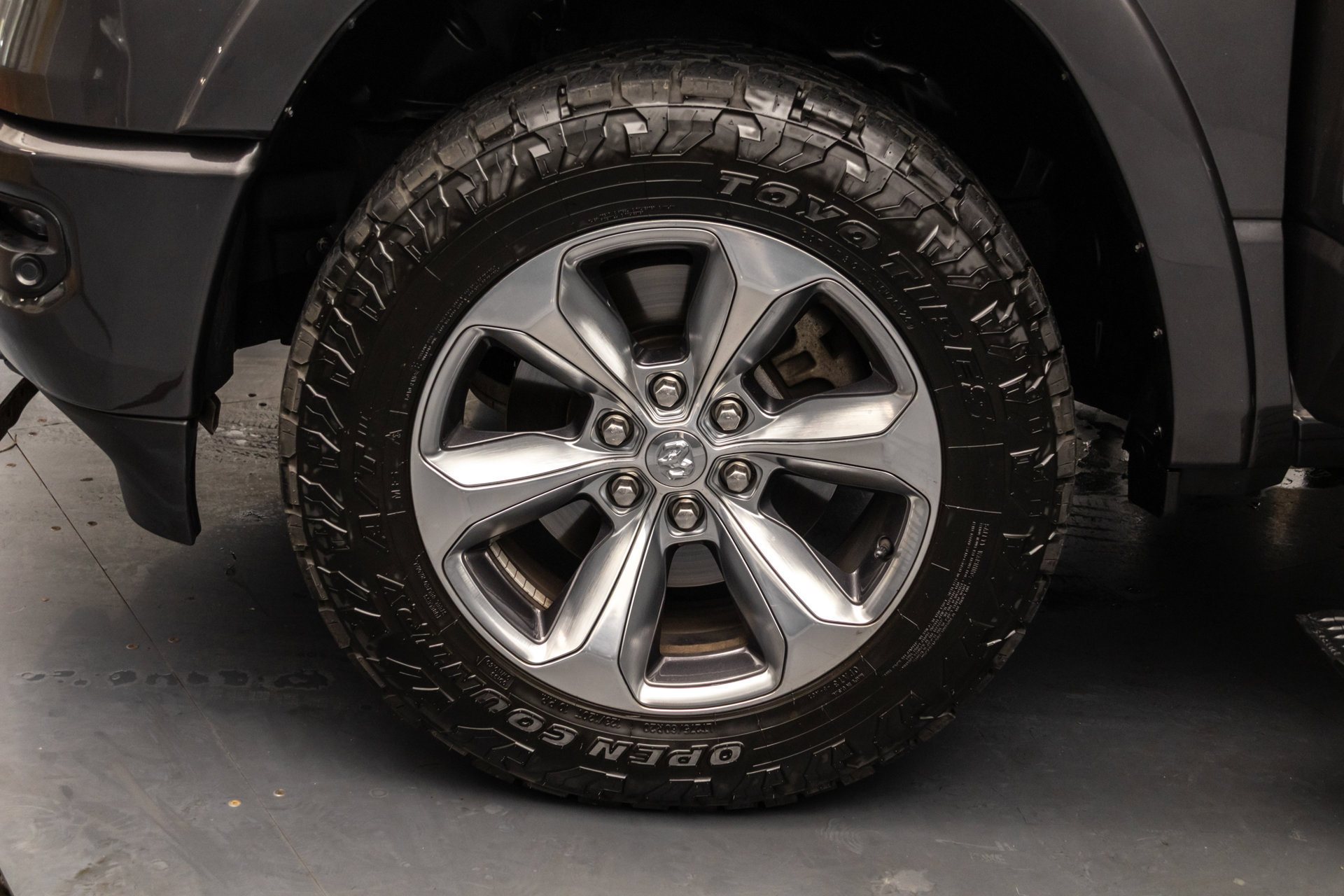 Used 2022 RAM 1500 Limited w/ Body Color Bumper Group AWD/4WD image 43