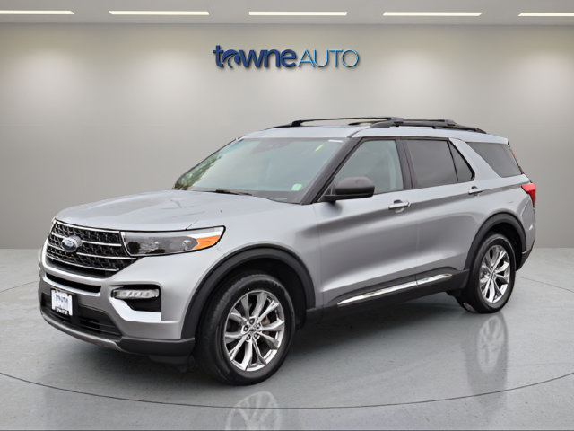 Used 2024 Ford Explorer XLT w/ Equipment Group 202A AWD/4WD image 1