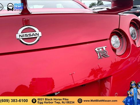 Used 2017 Nissan GT-R Premium w/ Premium Interior Package AWD/4WD image 29
