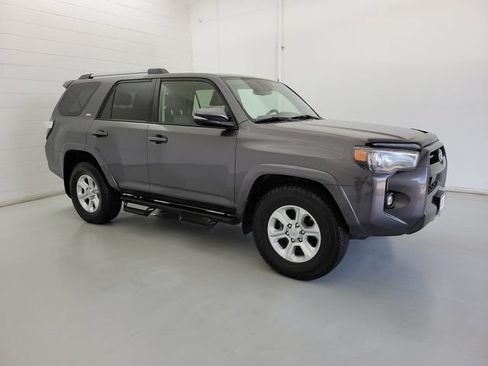 Used 2021 Toyota 4Runner SR5 Premium RWD image 4