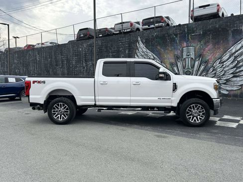 Used 2019 Ford F250 Lariat w/ Lariat Value Package image 2