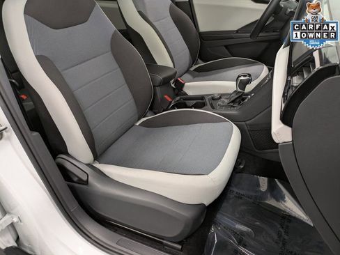 Used 2025 Volkswagen Taos S image 30