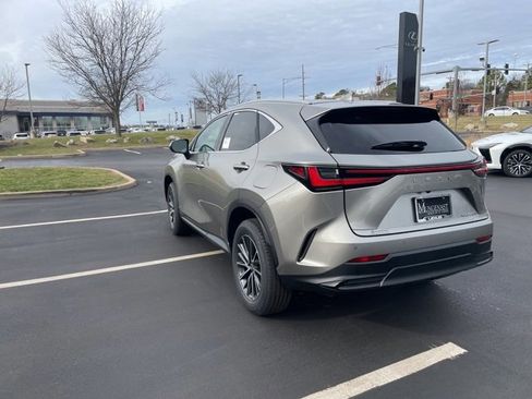 New 2026 Lexus NX 350h 350h PREMIUM AWD image 5