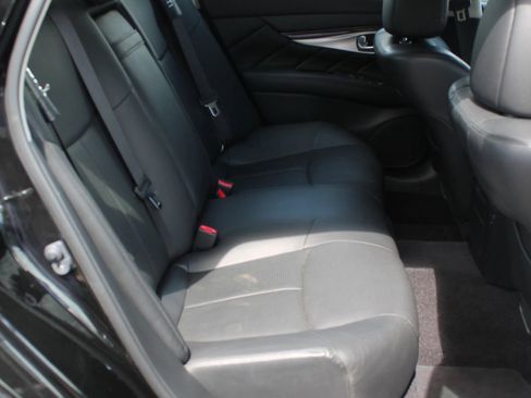 Used 2019 INFINITI Q70 Luxe w/ Proactive Package AWD/4WD image 20
