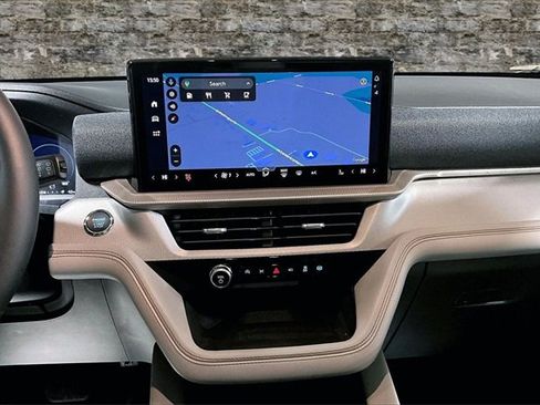 New 2026 Ford Explorer Active w/ Active Comfort Package image 6