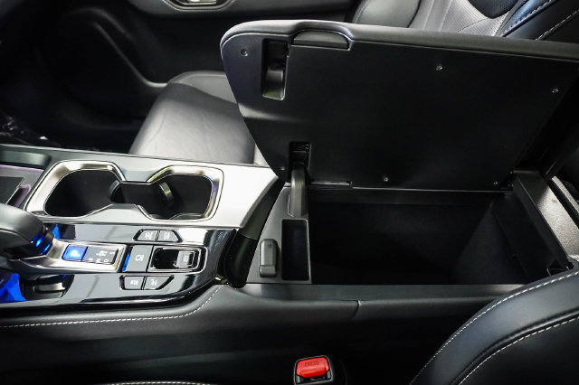 Certified 2025 Lexus NX 450h+ AWD w/ Accessory Package (2T) image 18