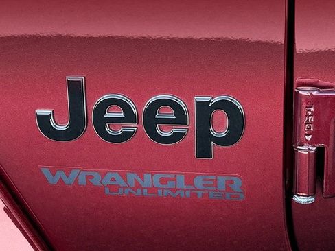 Used 2021 Jeep Wrangler Unlimited Sahara image 33