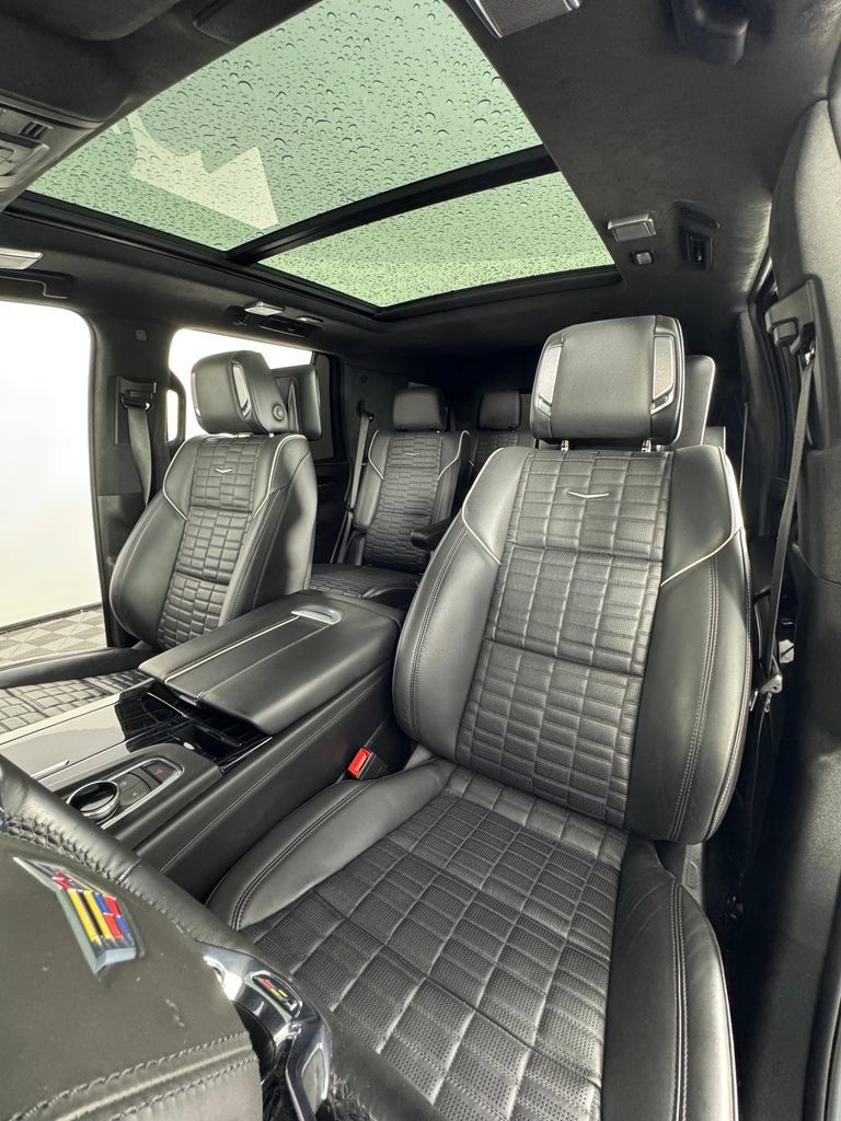 Used 2023 Cadillac Escalade V AWD/4WD image 49