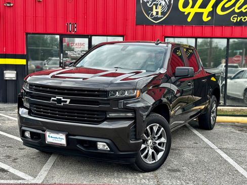 Used 2021 Chevrolet Silverado 1500 RST w/ Convenience Package II RWD image 3