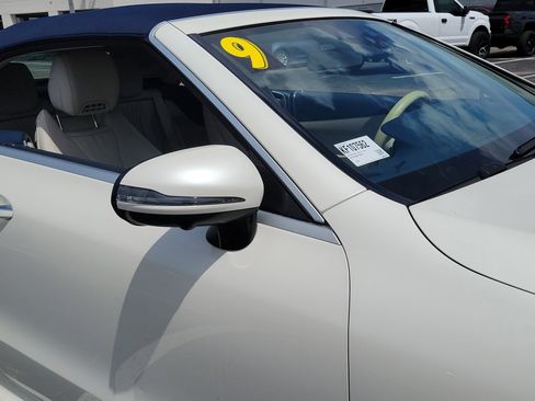 Used 2019 Mercedes-Benz E 450 4MATIC Cabriolet image 9