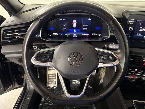 Used 2025 Volkswagen Jetta Sport FWD image 19