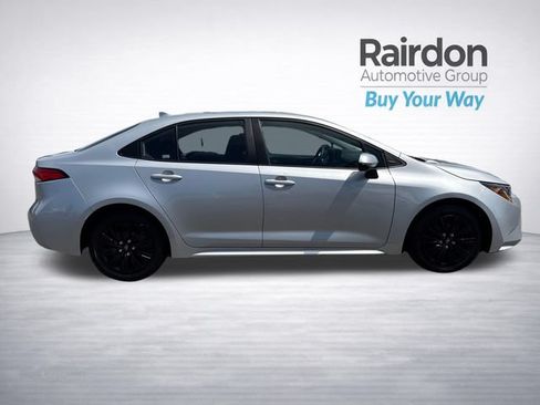Used 2023 Toyota Corolla LE FWD image 8