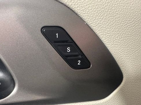Used 2023 Chrysler Pacifica Touring-L FWD image 20