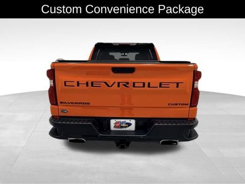 Certified 2021 Chevrolet Silverado 1500 Custom Trail Boss w/ LPO, Dark Essentials Package AWD/4WD image 5