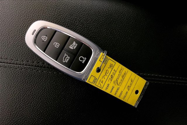 Used 2023 Hyundai Tucson SEL w/ Convenience Package AWD/4WD image 11