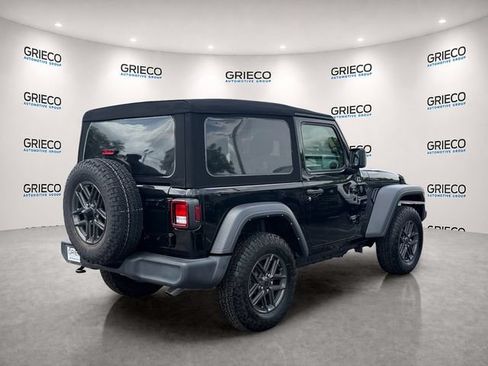Used 2024 Jeep Wrangler Sport AWD/4WD image 7