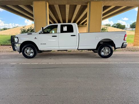 Used 2019 RAM 2500 Tradesman w/ Chrome Appearance Group AWD/4WD image 6