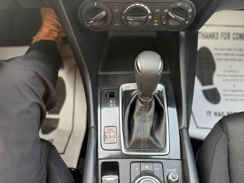 Used 2018 MAZDA MAZDA3 Sport FWD image 16