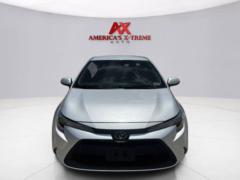 Used 2021 Toyota Corolla LE FWD image 9