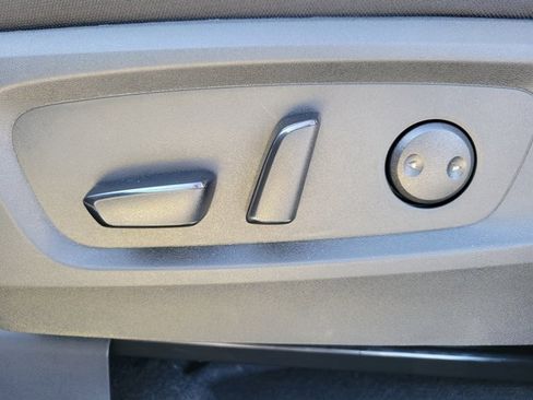 New 2025 Nissan Pathfinder SV image 14