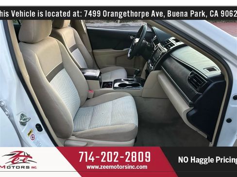 Used 2014 Toyota Camry LE image 19
