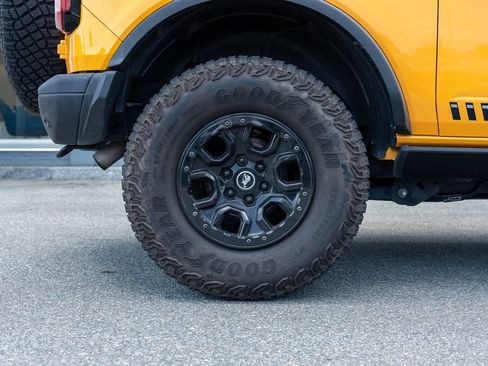 Used 2021 Ford Bronco First Edition AWD/4WD image 10