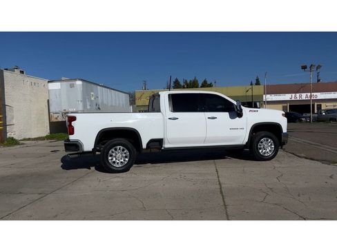Used 2022 Chevrolet Silverado 2500 LTZ w/ LTZ Plus Package image 3